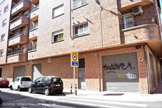  LOCAL COMERCIAL EN BURJASSOT. PROXIMO A UNIVERSIDAD - VALENCIA 