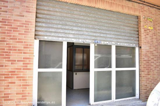 LOCAL COMERCIAL EN BURJASSOT. PROXIMO A UNIVERSIDAD - VALENCIA