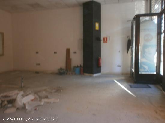 OPORTUNIDAD LOCAL ZONA COMERCIAL SEGOVIA - SEGOVIA