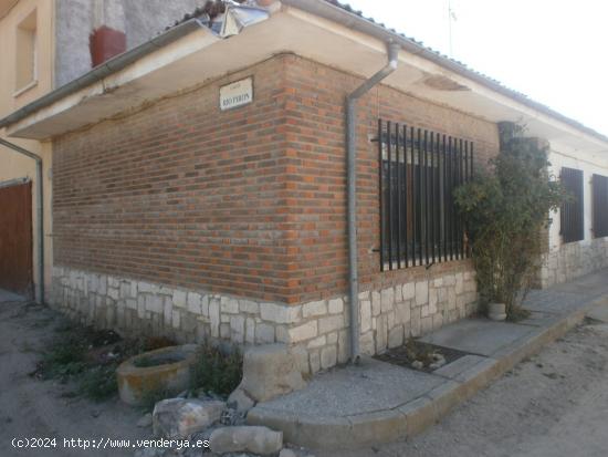 CASA EN VENTA EN MOZONCILLO C/ LA IGLESIA - SEGOVIA