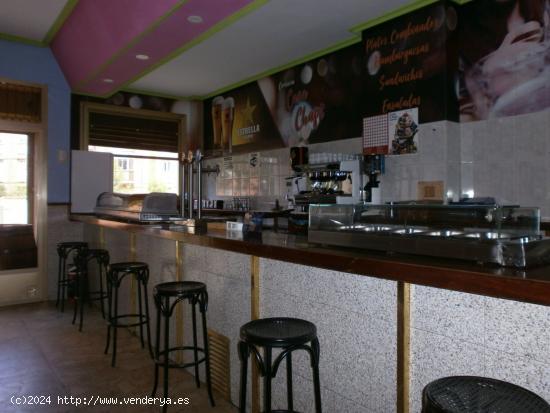 Se vende bar en el barrio del Carmen - SEGOVIA