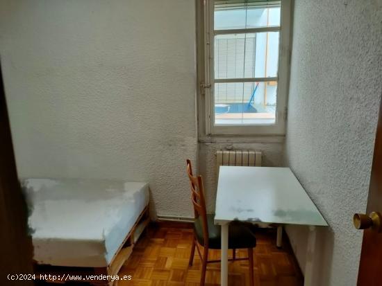 Piso en venta en avenida de Francisco de Goya, - ZARAGOZA