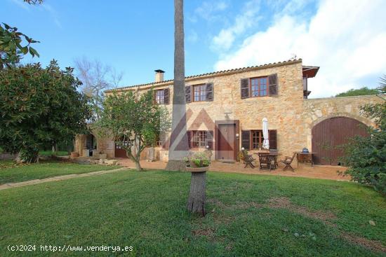 Increible villa con piscina y cueva natural - BALEARES