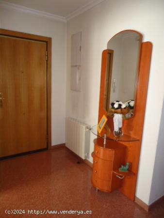 VENDE PISO EN VILLENA - ALICANTE