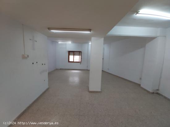 VENDE LOCAL EN VILLENA - ALICANTE