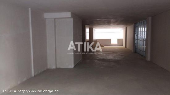 LOCAL COMERCIAL JUNTO CENTRO COMERCIAL - VALENCIA