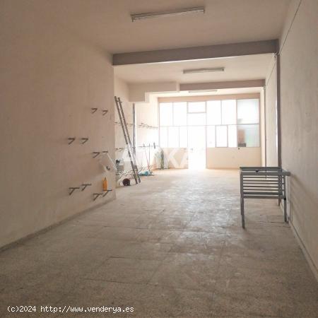 Local comercial en alquiler en Ontinyent - VALENCIA