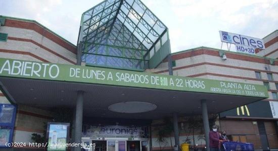 LOCAL RENTABILIDAD +8% EN EL CENTRO COMERCIAL VALDERADUEY - ZAMORA