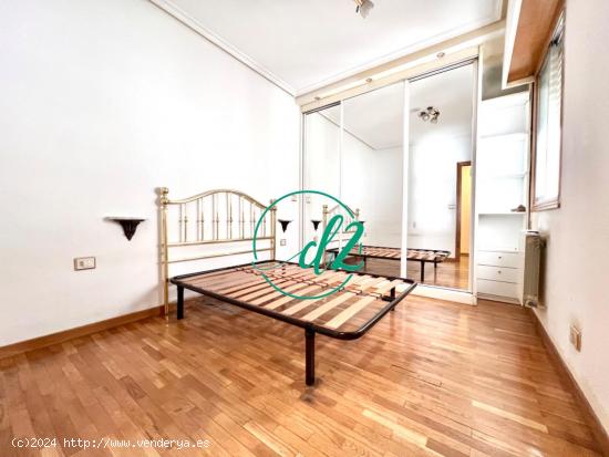 SE VENDE LUMINOSO APARTAMENTO CON PLAZA DE GARAJE EN EL COUTO. REF 1225 - ORENSE