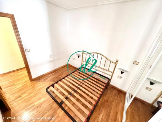 SE VENDE LUMINOSO APARTAMENTO CON PLAZA DE GARAJE EN EL COUTO. REF 1225 - ORENSE