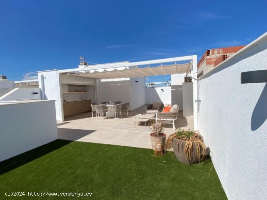 Casa-Chalet en Venta en Pilar De La Horadada Alicante