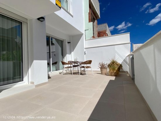 Casa-Chalet en Venta en Pilar De La Horadada Alicante