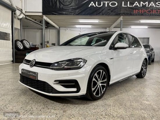 Volkswagen Golf GOLF SPORT R-LINE 1.5 TSI EVO 150CV DSG de 2020 con 64.238 Km por 27.990 EUR. en Bar