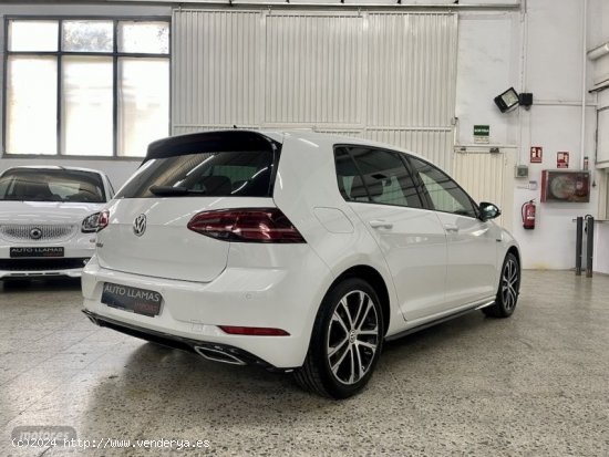 Volkswagen Golf GOLF SPORT R-LINE 1.5 TSI EVO 150CV DSG de 2020 con 64.238 Km por 27.990 EUR. en Bar