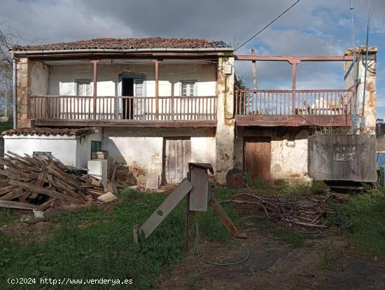 Casa con 2100 m2 de terreno para reformar en Solorzano 🌳🌳 - CANTABRIA