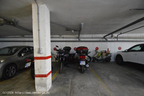  PLAZA PARKING PARA MOTOS o VEHICULO PEQUEÑO (ZAPILLO) - ALMERIA 