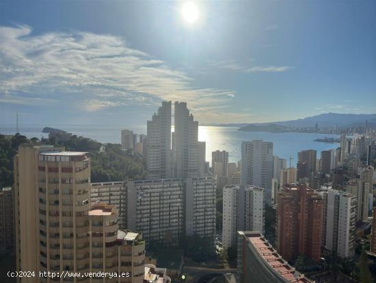 ¡Apartamento en Buen Estado con Terraza y Vistas al Mar en Rincón de Loix, Benidorm! - ALICANTE