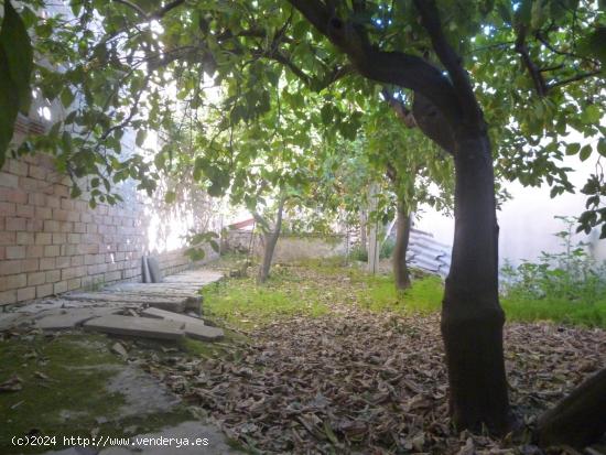  Piso para reformar en planta baja con patio en barrio San Antonio - Ontinyent - VALENCIA 