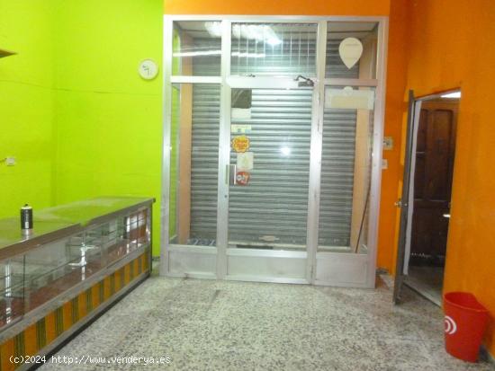 Piso para reformar en planta baja con patio en barrio San Antonio - Ontinyent - VALENCIA