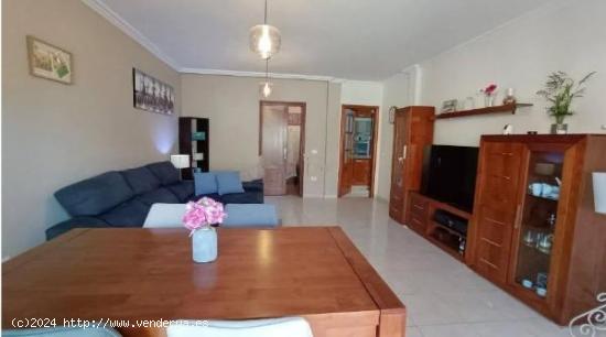 Vivienda independiente 4 habitaciones, 3 baños, amplia terraza con zona barbacoa - SANTA CRUZ DE TE