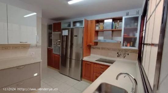 Vivienda independiente 4 habitaciones, 3 baños, amplia terraza con zona barbacoa - SANTA CRUZ DE TE