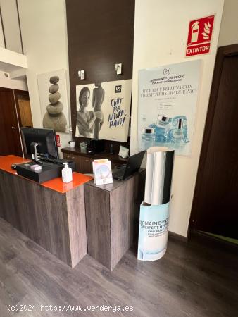 ¡Gran Oportunidad en Valencia! Se traspasa Centro de Estética Avanzada en pleno rendimiento. - VAL