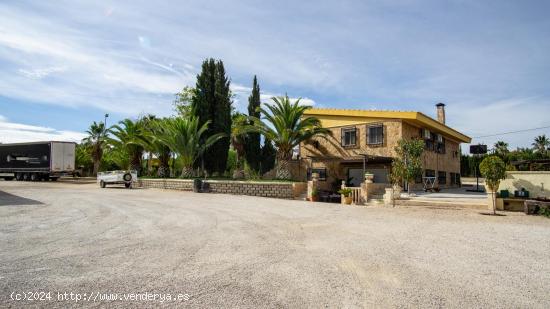 Chalet en sax buena zona para vivir todo el año. - ALICANTE