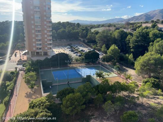 Amplio y Luminoso Apartamento en la Playa de Poniente, Benidorm - ALICANTE