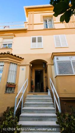 CASA PAREADA EN TOMARES - SEVILLA