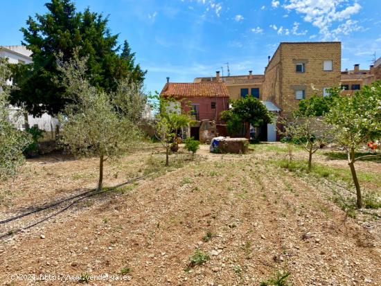 Casa de pueblo con gran terreno - TARRAGONA