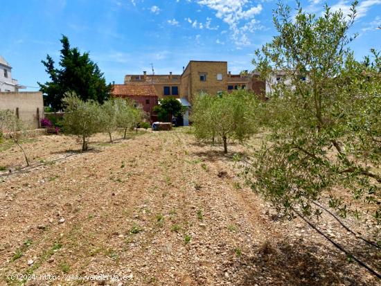 Casa de pueblo con gran terreno - TARRAGONA