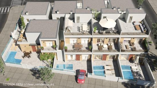 VILLA INDEPENDIENTE DE NUEVA CONSTRUCCIÓN CON PISCINA PRIVADA EN SAN PEDRO DEL PINATAR - MURCIA