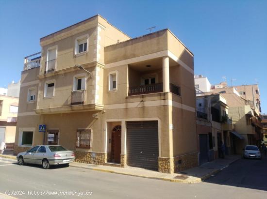  Dúplex en venta en Santa Maria del Aguila - ALMERIA 