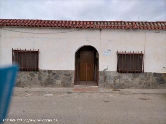  Casa en paraje cuatro vientos - ALMERIA 