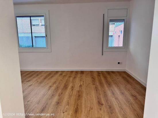 piso reformado 2 habitaciones dobles 70m² - BARCELONA