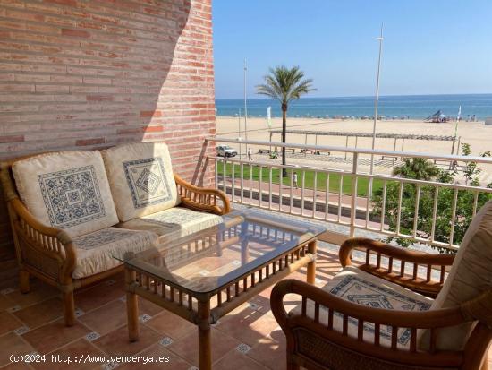 APARTAMENTAZO EN LA MEJOR ZONA DE PLAYA FRENTE AL MAR - VALENCIA