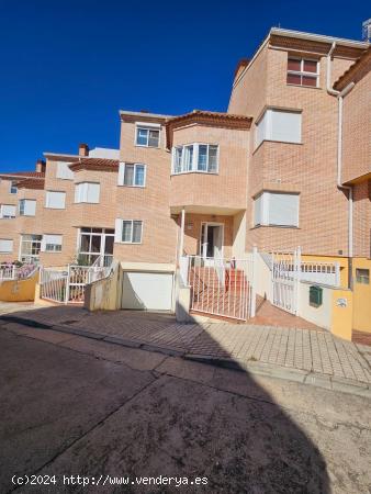 CABRERIZOS, PRECIOSO CHALET ADOSADO EN PERFECTO ESTADO - SALAMANCA