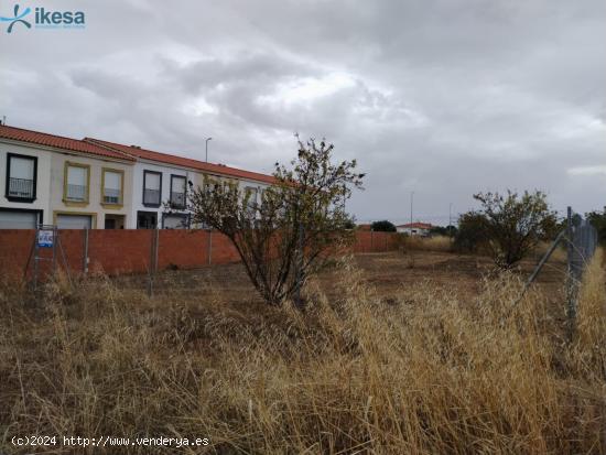 Venta de 3 Suelos Urbanos Residenciales en La Albuera (Badajoz) - BADAJOZ