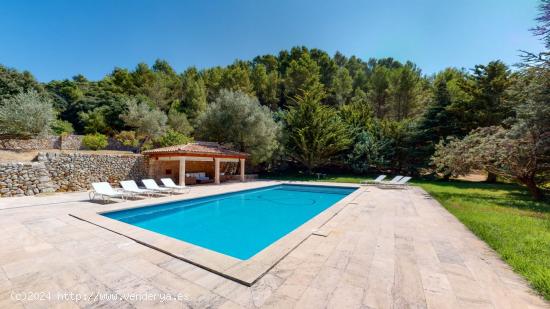 FINCA EN BUNYOLA CON CASAS DE INVITADOS Y PISCINA - BALEARES