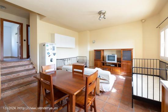 VENTA APARTAMENTO CON GARAJE Y TRASTERO--SIERRA NEVADA-GRANANDA - GRANADA