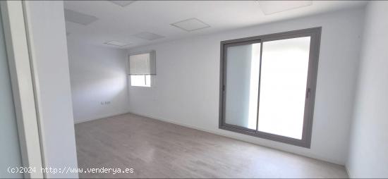  ALQUILER LOCAL COMERCIAL EN QUART DE POBLET ZONA GRAN MANZANA - VALENCIA 