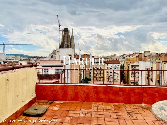 Ático con dos terrazas y vistas a la Sagrada Familia y al mar. - BARCELONA