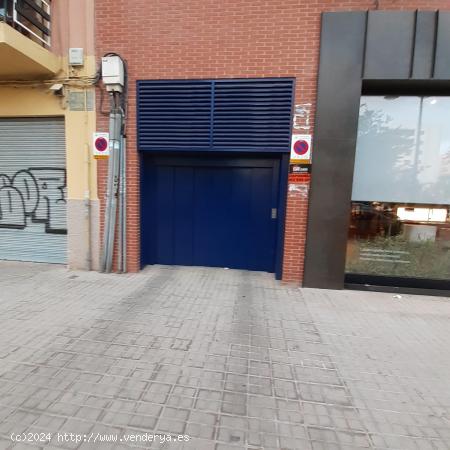 Se Alquila en Valencia - VALENCIA