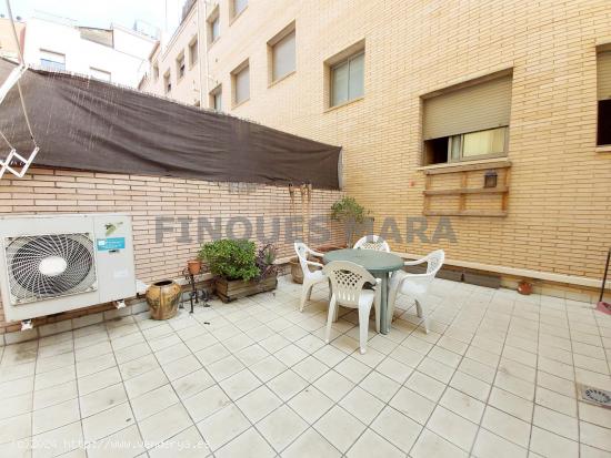 ESTUPENDO PISO EN PLANTA BAJA CON FANTASTICA TERRAZA A NIVEL!!! - BARCELONA