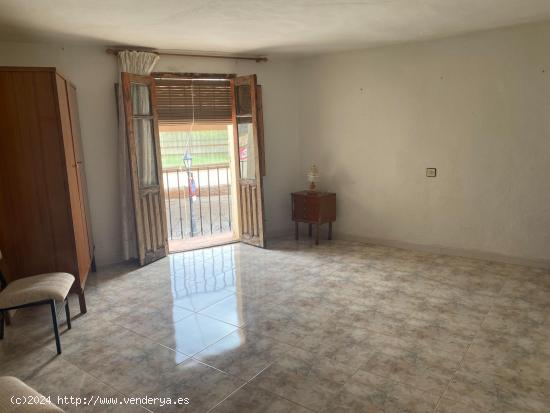 SE VENDE CASA EN FUENTES CLARAS - TERUEL