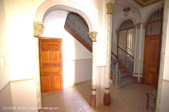 Casa singular con vistas a la Plaza Mayor en el corazón de Villalón de Campos - VALLADOLID