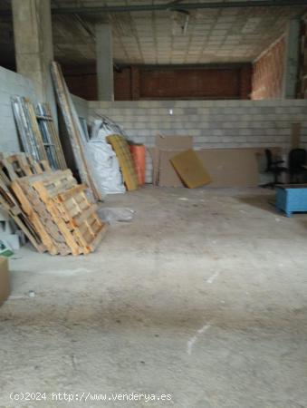 Se vende local comercial en CC TARTESSUS - CADIZ