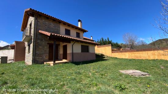 Casa con jardín en Neril - Valle de Castanesa - HUESCA