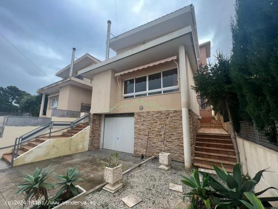  SE VENDE EXPECTACULAR CHALET EN ALBIR - ALICANTE 