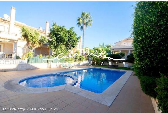 SE VENDE CHALET ADOSADO EN EL ALBIR - ALICANTE